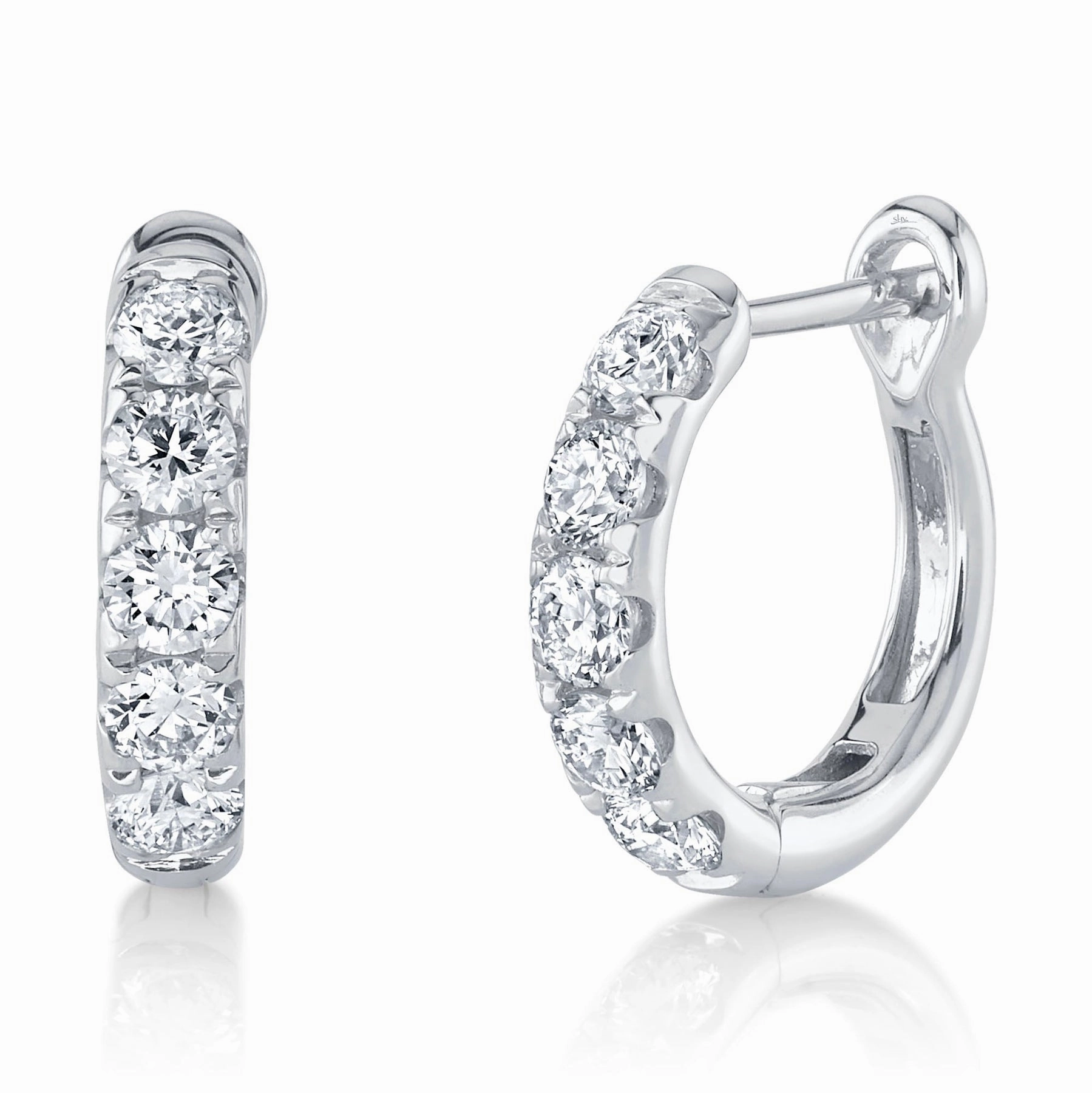 0.81CT DIAMOND HUGGIE EARRING