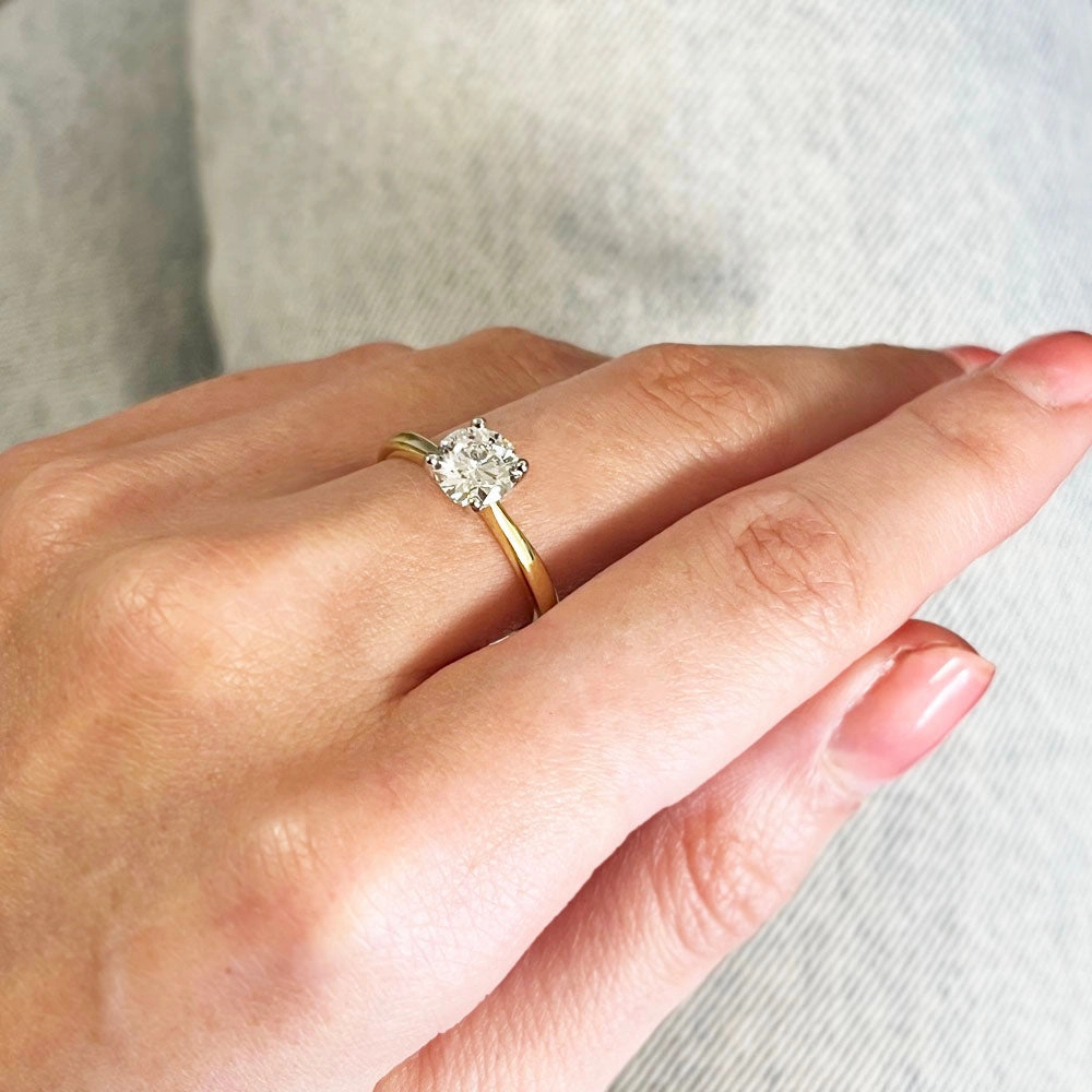 18ct Gold and Platinum 1.00ct Brilliant Cut Lab Grown Diamond Solitaire Ring D VS1
