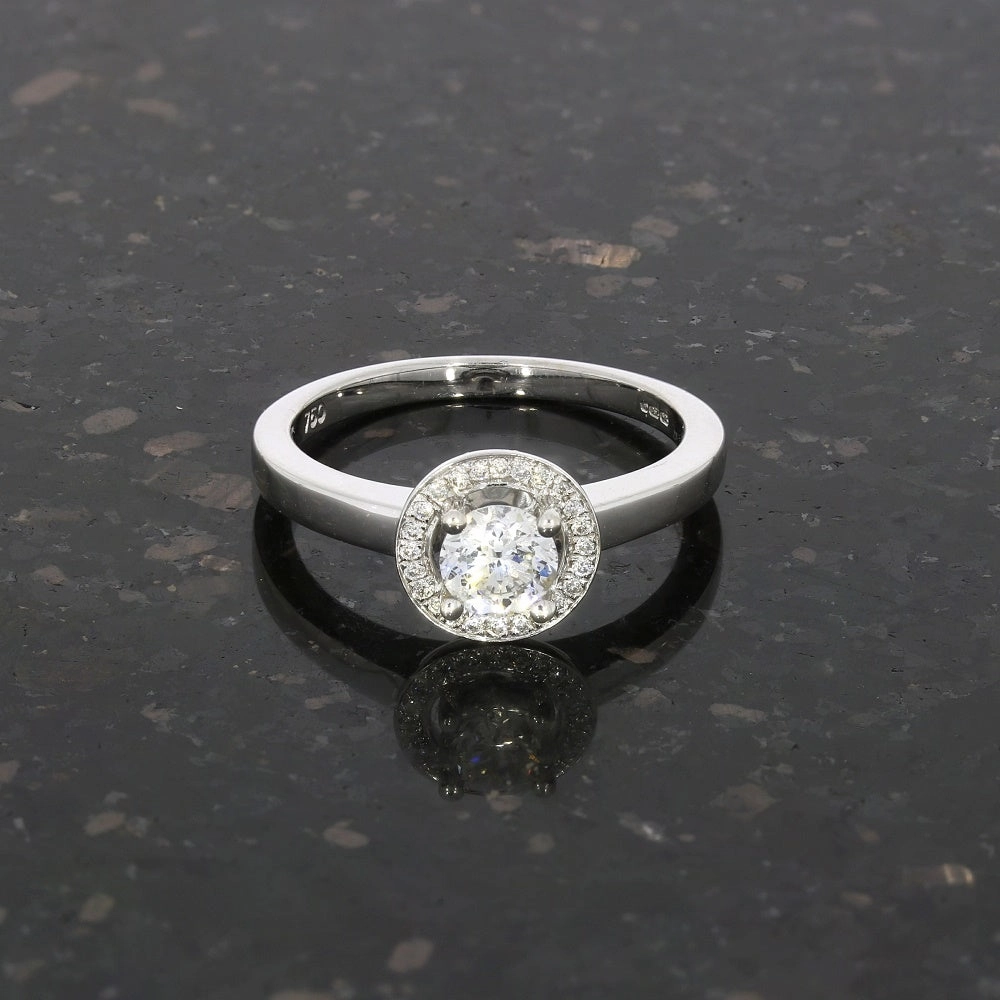 18ct White Gold 0.58ct Halo Cluster Diamond Ring