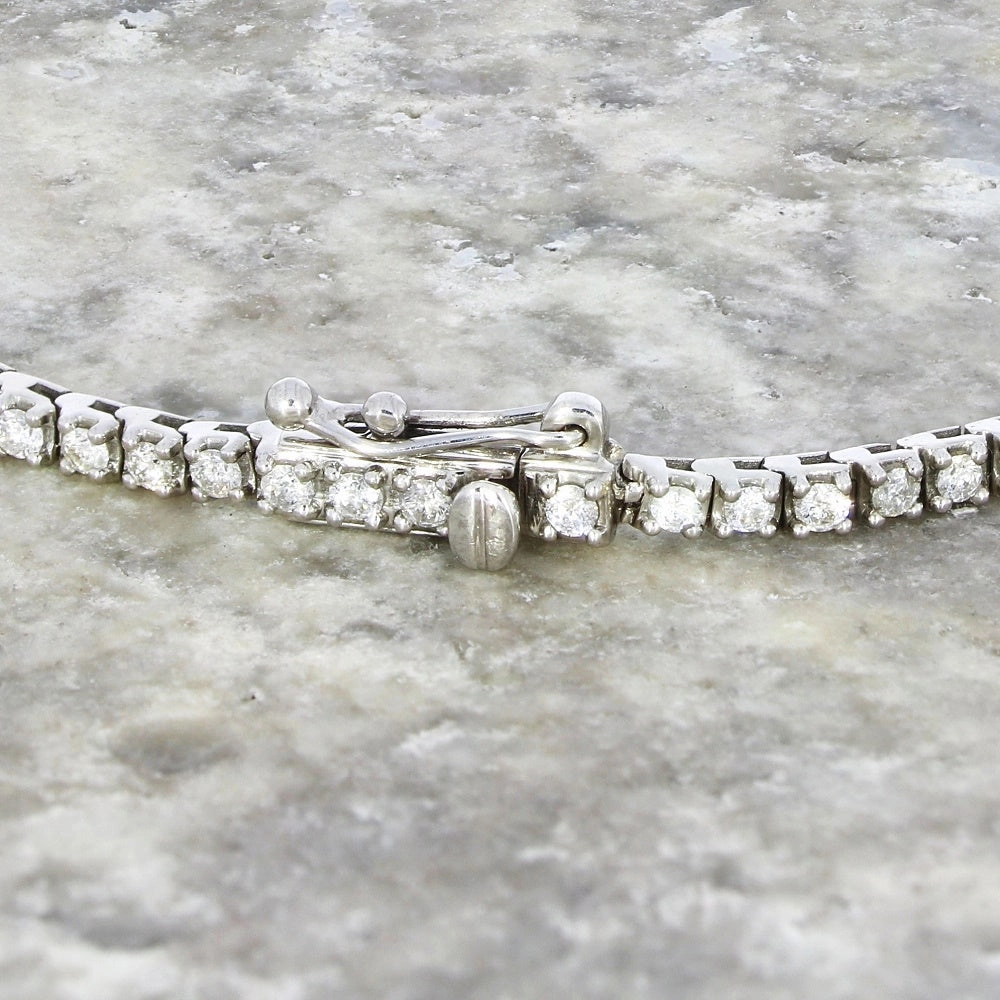 18ct White Gold 2.33cts Brilliant Cut Diamond Line Tennis Bracelet