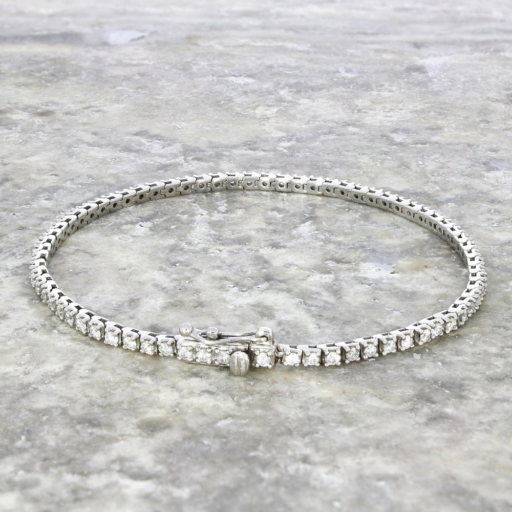 18ct White Gold 2.33cts Brilliant Cut Diamond Line Tennis Bracelet