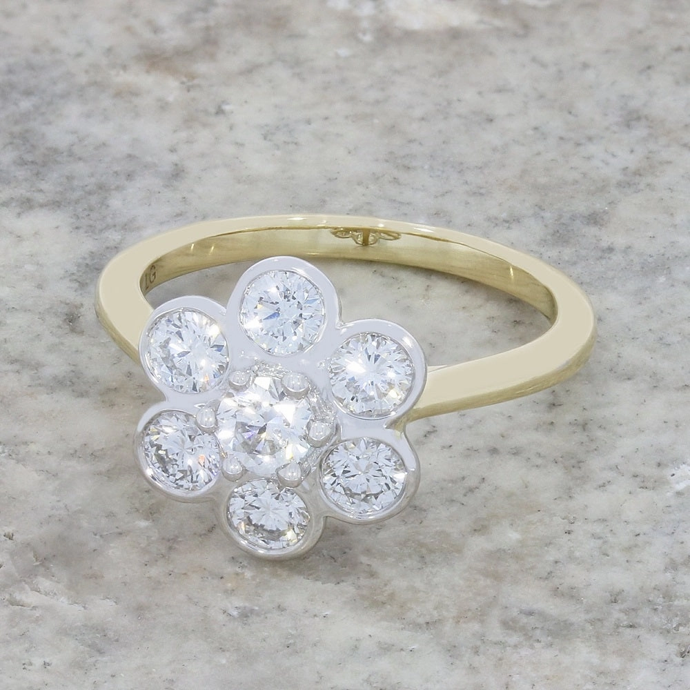 9ct Gold 1.03ct Lab Grown Diamond Daisy Cluster Ring F VS