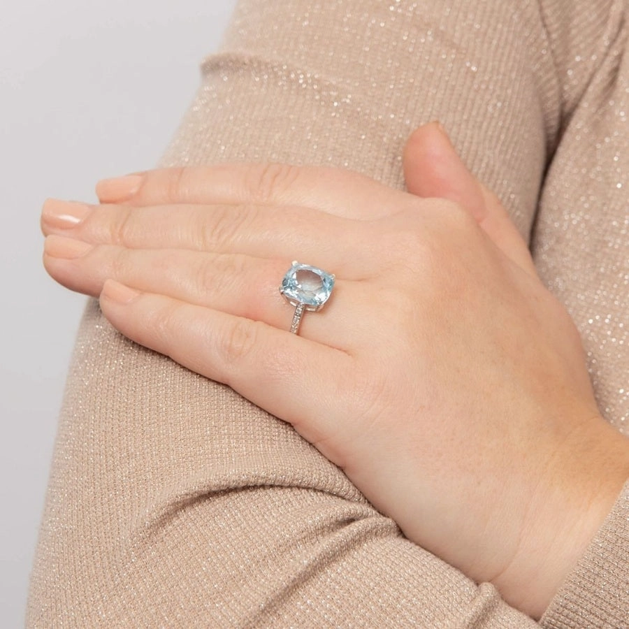 9ct White Gold Blue Topaz and Diamond Cocktail Ring
