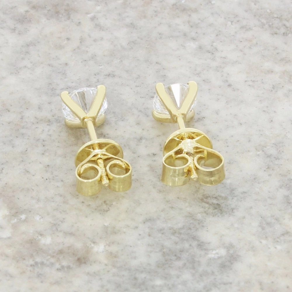 9ct Yellow Gold 1.00cts Lab Grown Brilliant Cut Diamond Stud Earrings