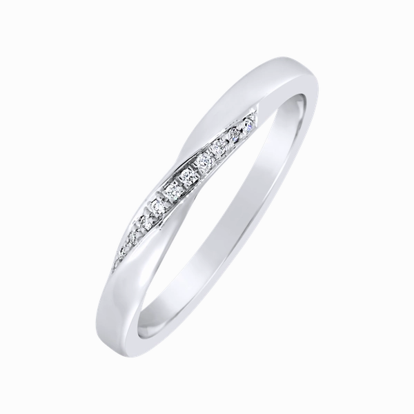 Alliance en or blanc sertie de diamants.