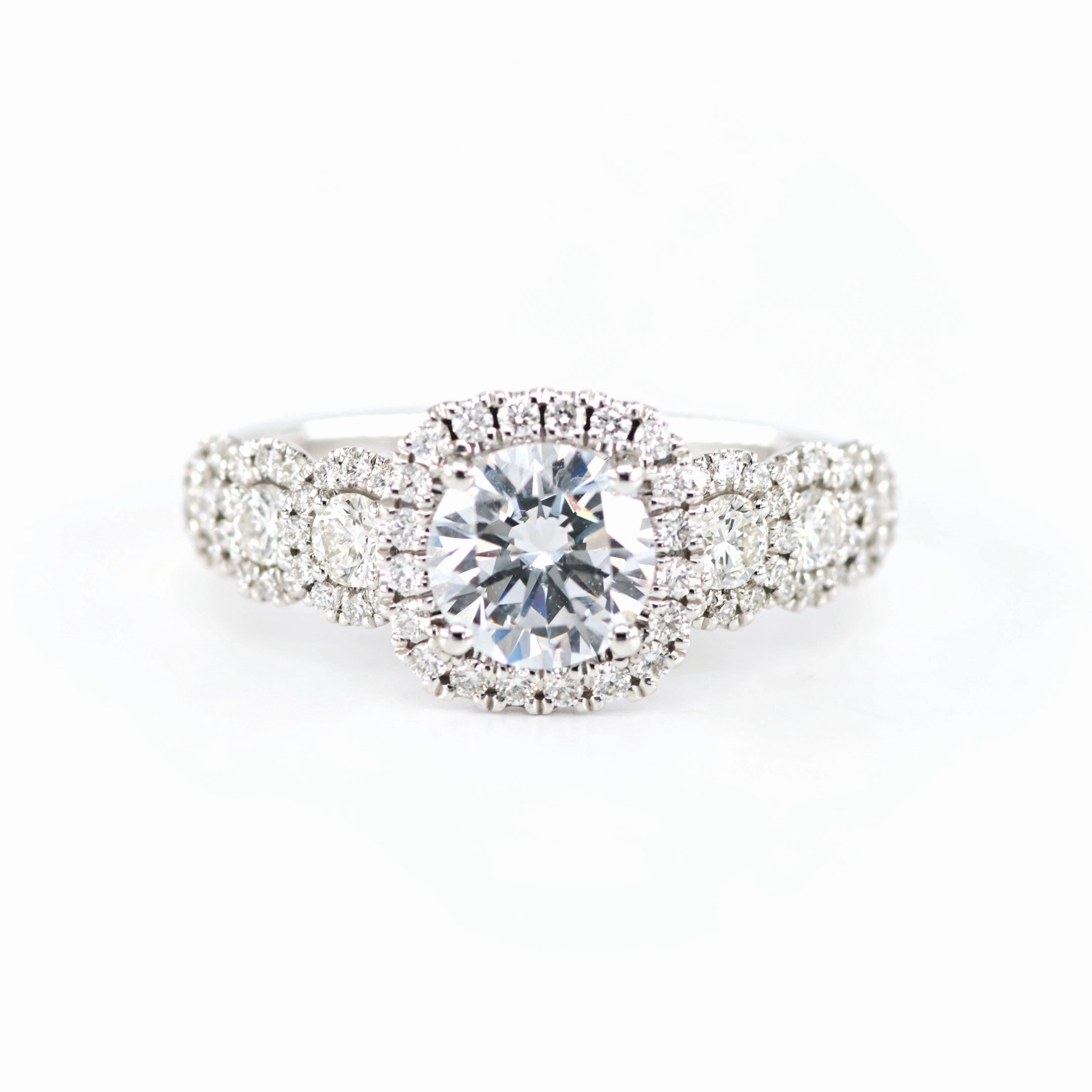 Cushion Halo Diamond Engagement Ring 4690064