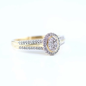Oval Diamond Engagement Ring 4690047