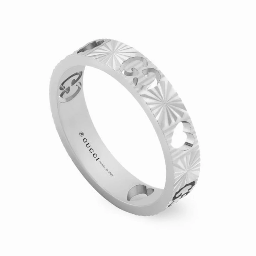 Pre Owned 18ct White Gold Gucci Icon Heart Band Ring