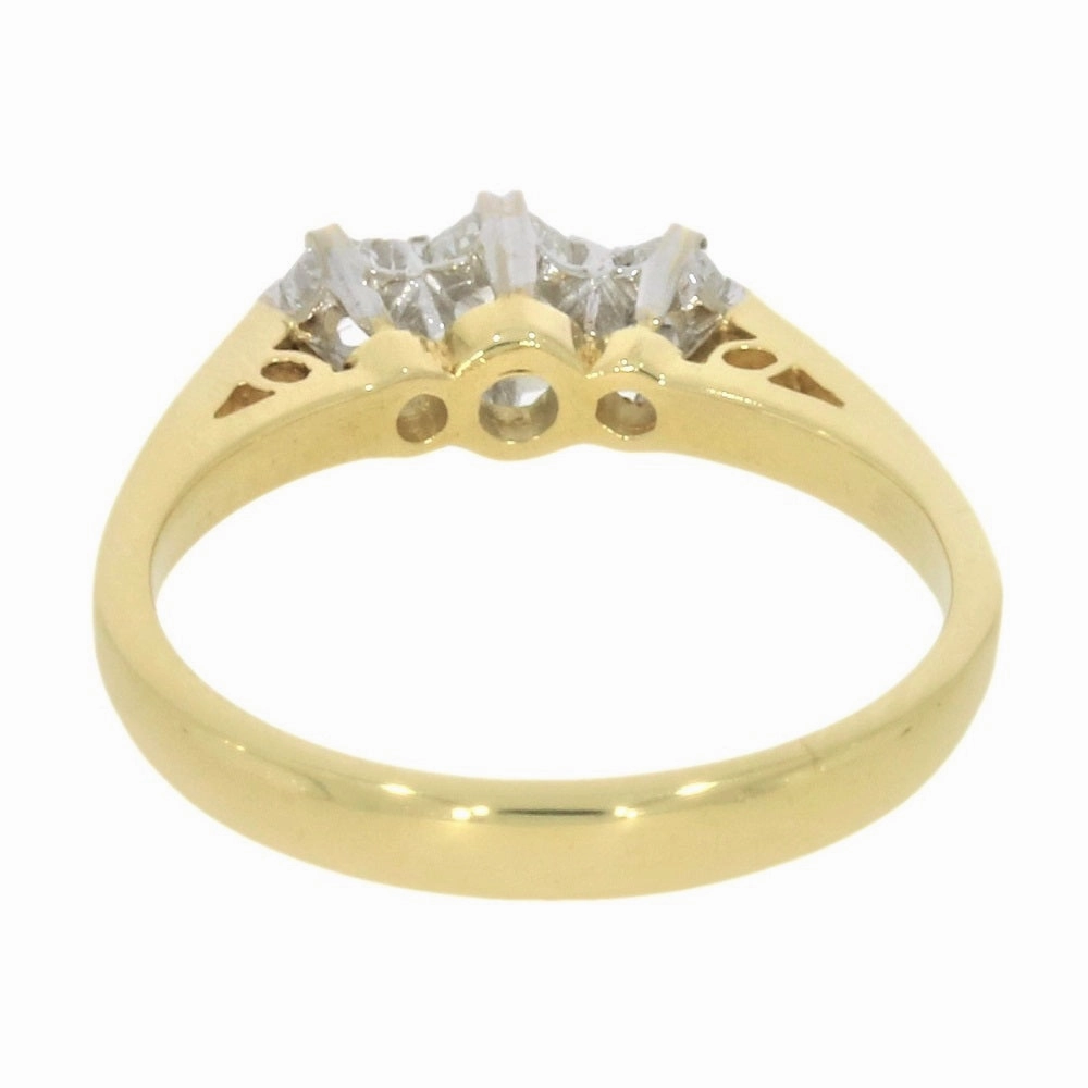 Pre Owned 18ct Yellow Gold 3 Stone Trilogy 0.25cts Diamond Ring