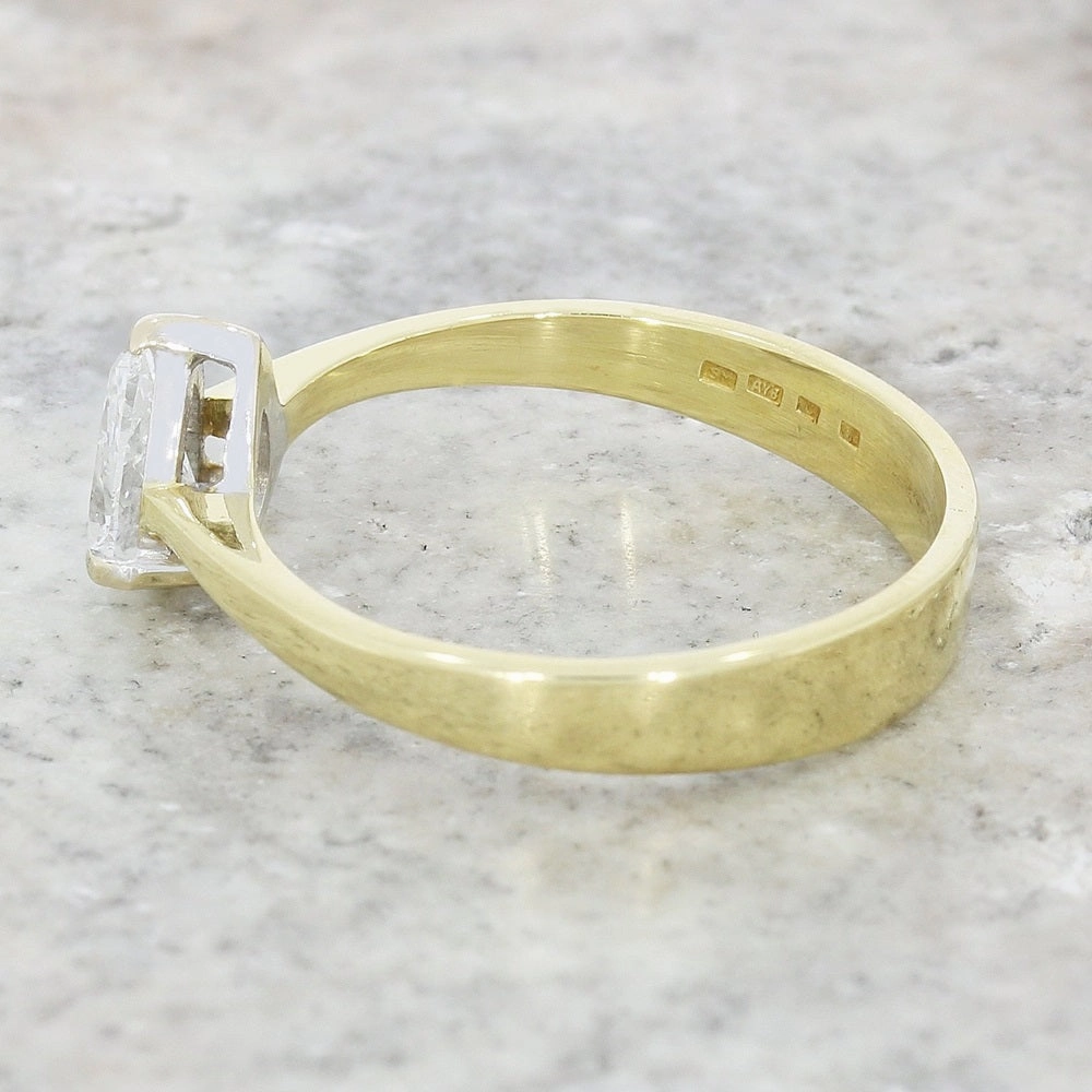 Pre Owned 18ct Yellow Gold Pear Cut Diamond Solitaire Ring