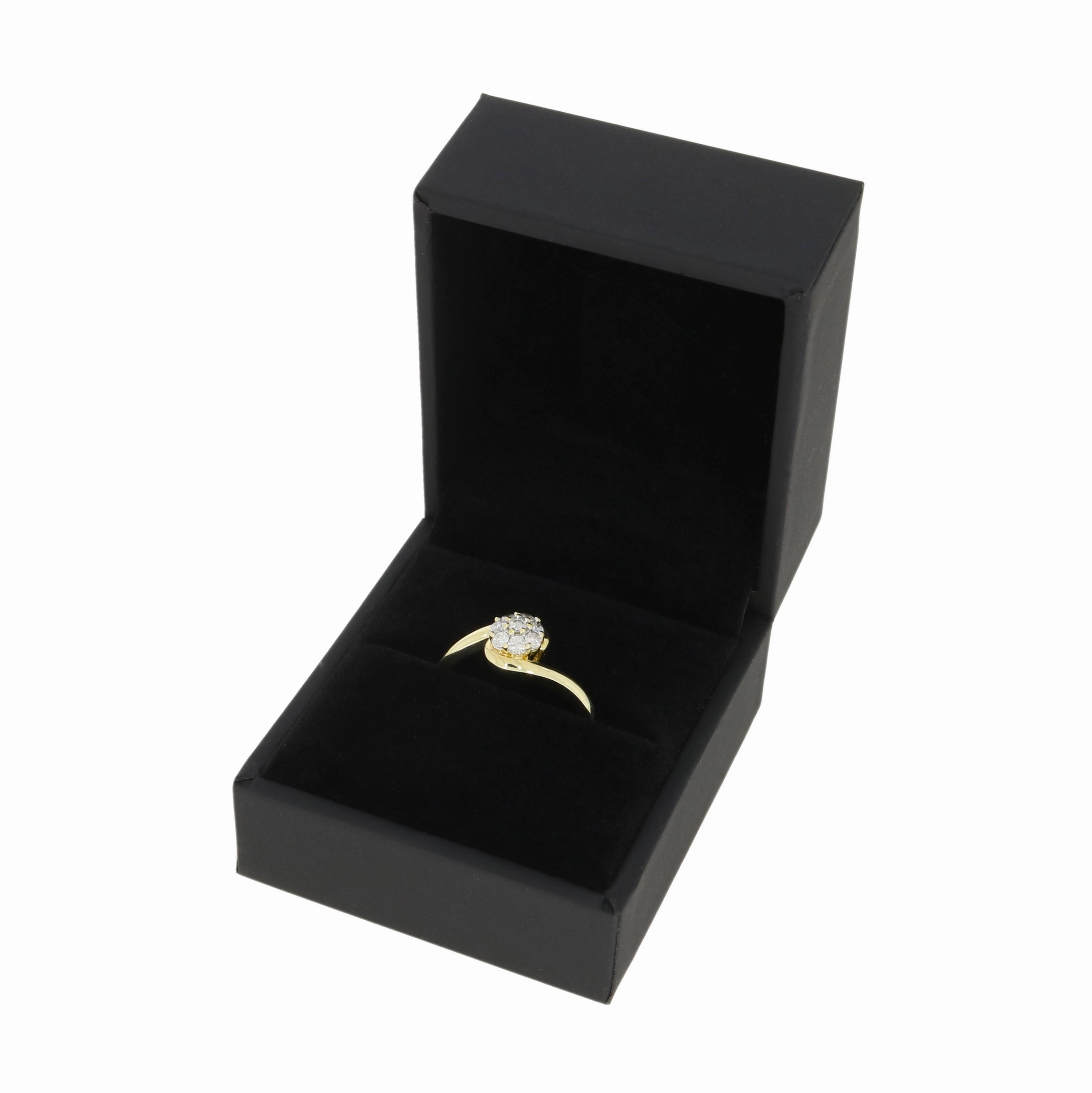 Pre Owned 9ct Yellow Gold 0.20cts Diamond Cluster Ring