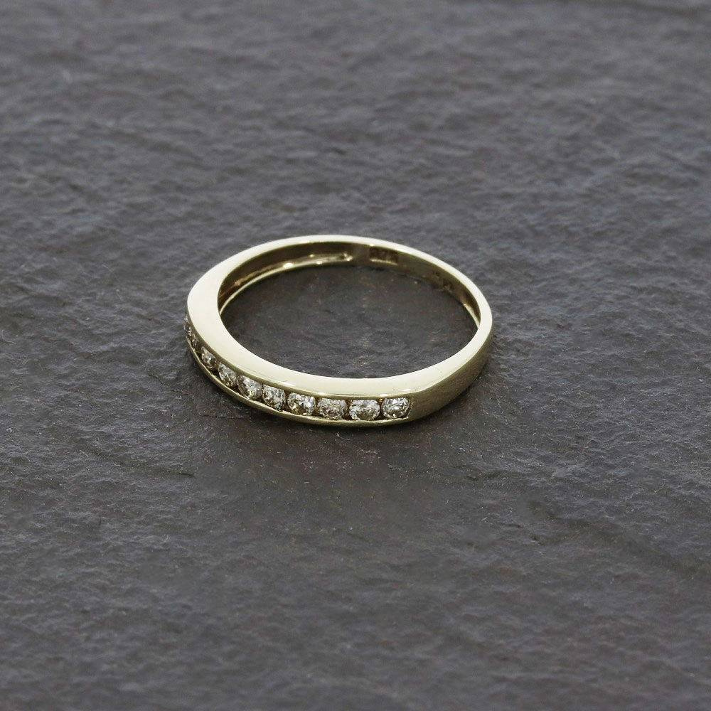 Pre Owned 9ct Yellow Gold 0.25ct Diamond Half Eternity Ring