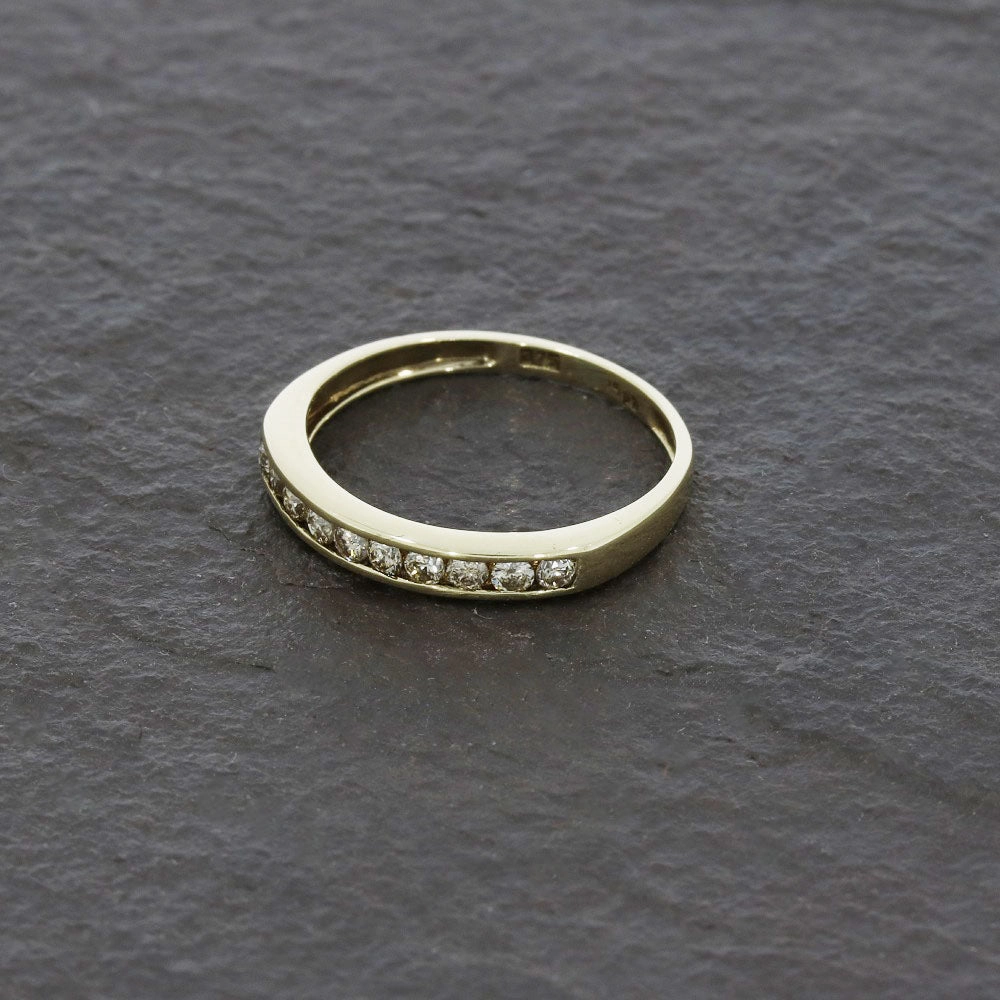 Pre Owned 9ct Yellow Gold 0.25ct Diamond Half Eternity Ring