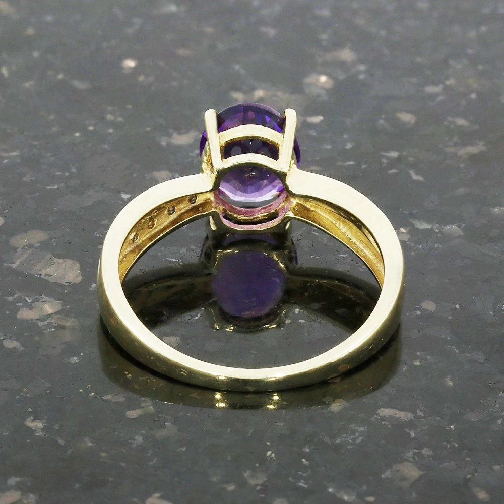 Pre Owned 9ct Yellow Gold Amethyst and Diamond Ring