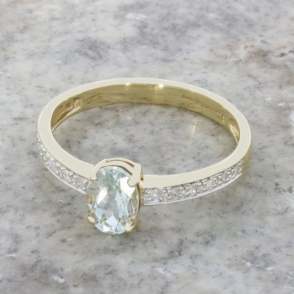 Pre Owned 9ct Yellow Gold Aquamarine and Diamond Solitaire Ring