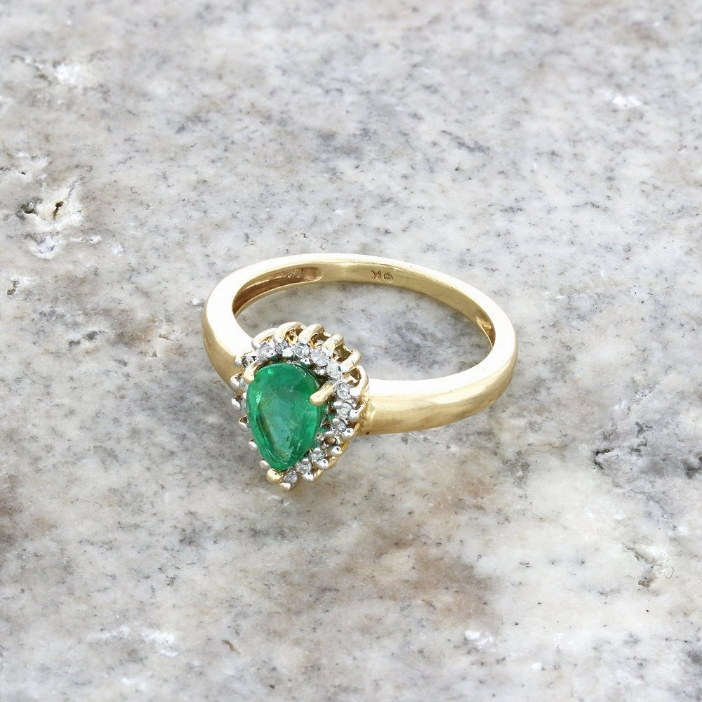 Pre Owned 9ct Yellow Gold Emerald and Diamond Cluster Ring