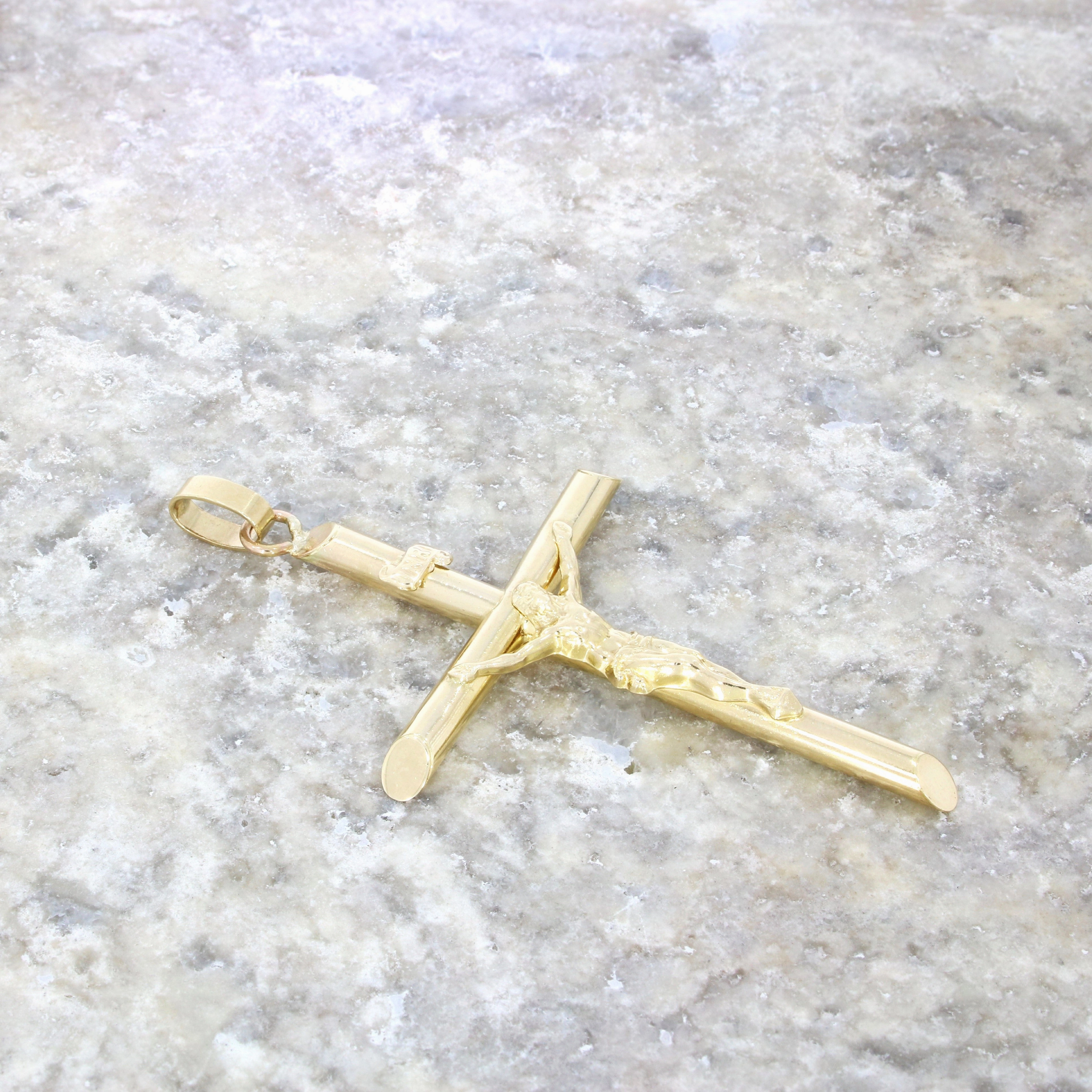 Pre Owned 9ct Yellow Gold Large Crucifix Cross Pendant