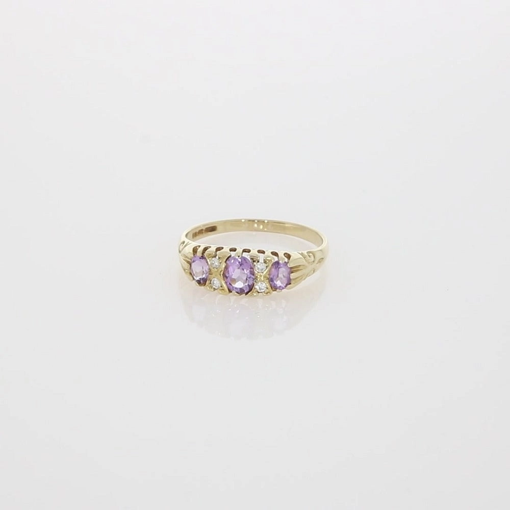 Pre Owned 9ct Yellow Gold Vintage Design Amethyst and Diamond Ring