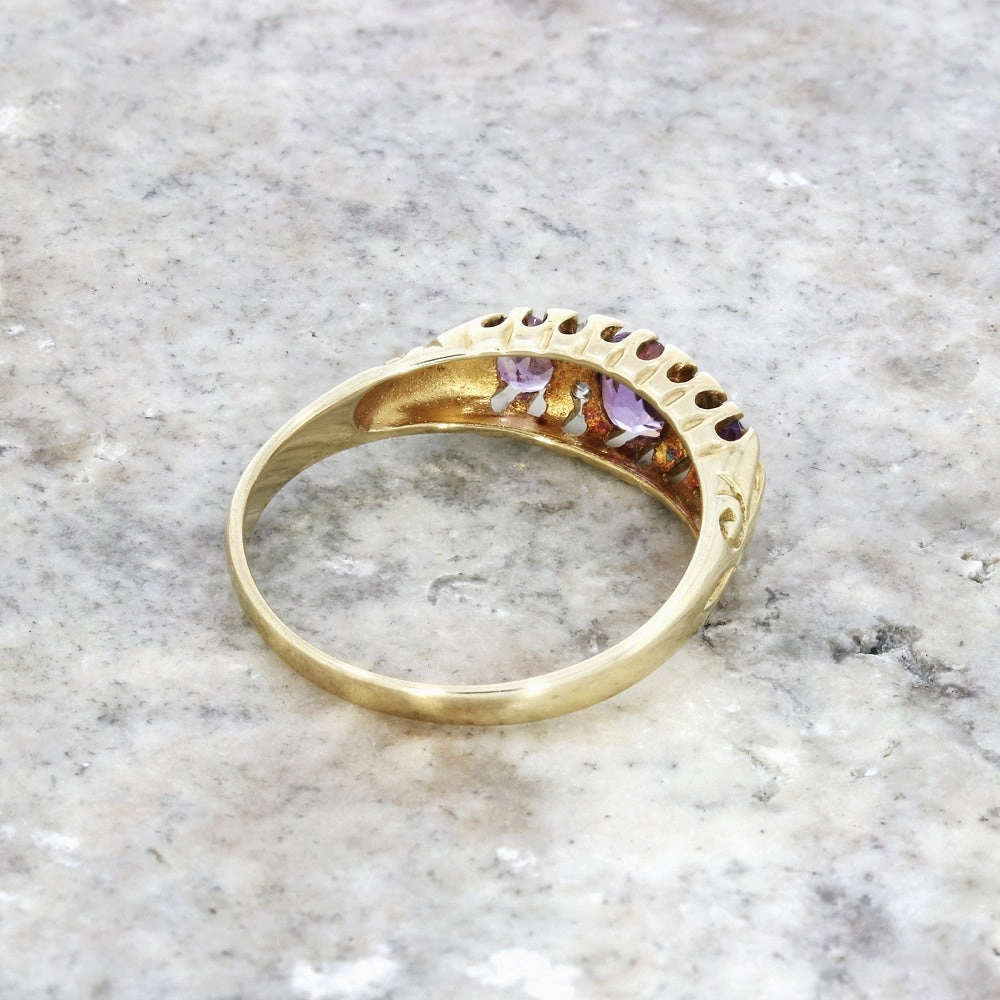 Pre Owned 9ct Yellow Gold Vintage Design Amethyst and Diamond Ring