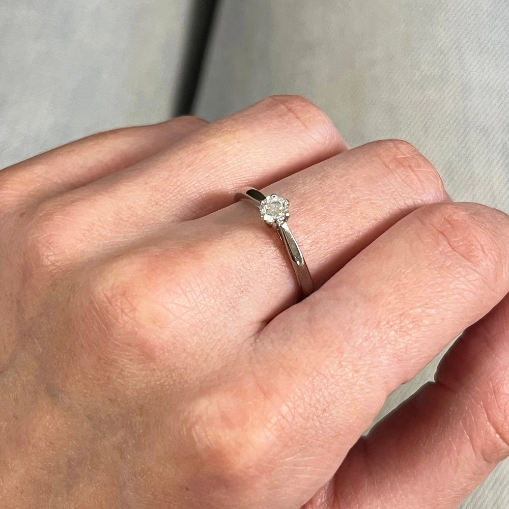 Pre Owned Ladies 18ct White Gold 0.25cts Diamond Solitaire Ring