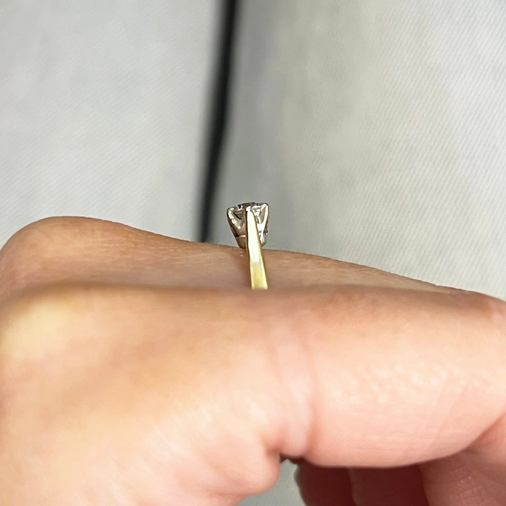 Pre Owned Ladies 18ct Yellow Gold 0.20cts Diamond Solitaire Ring