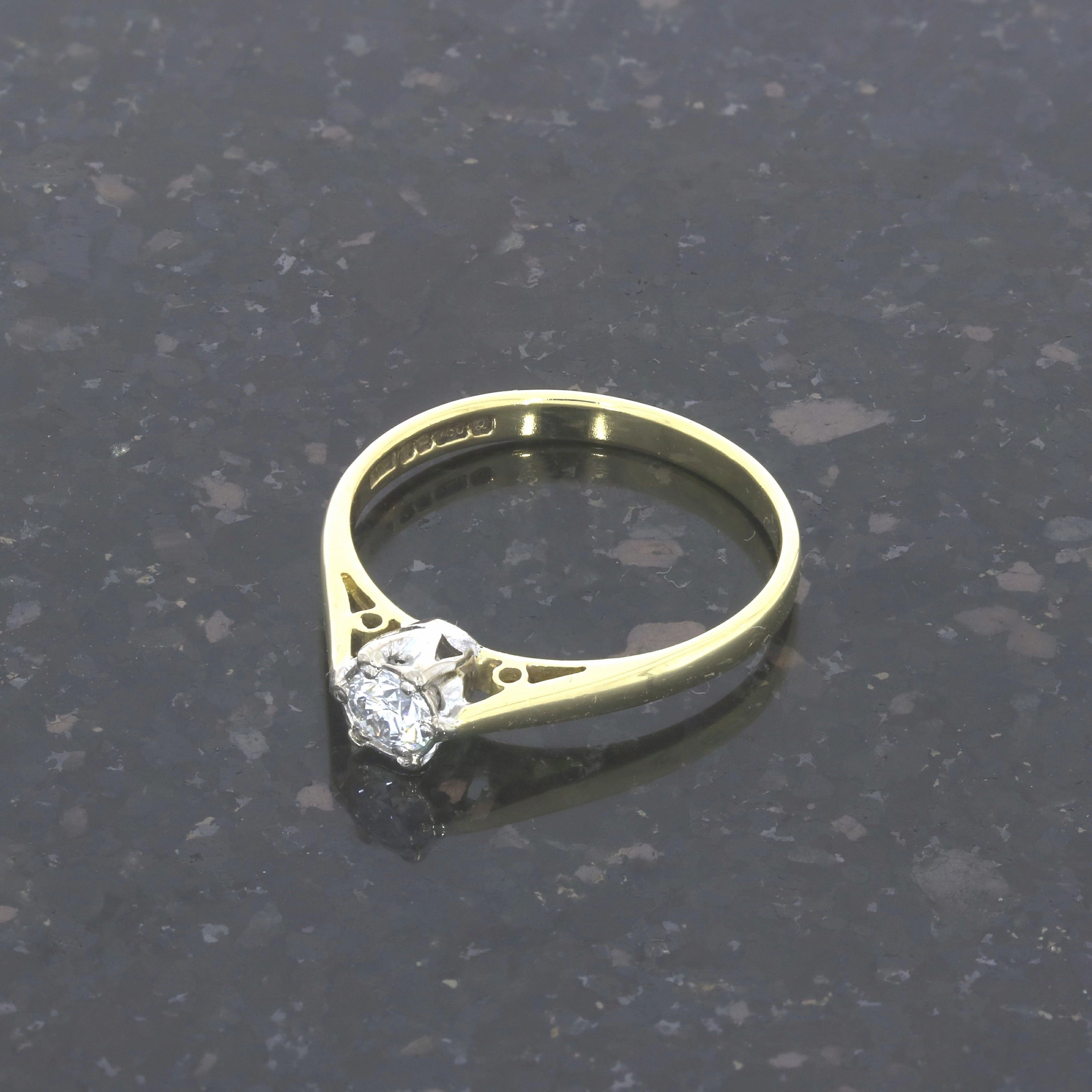 Pre Owned Ladies 18ct Yellow Gold 0.20cts Diamond Solitaire Ring