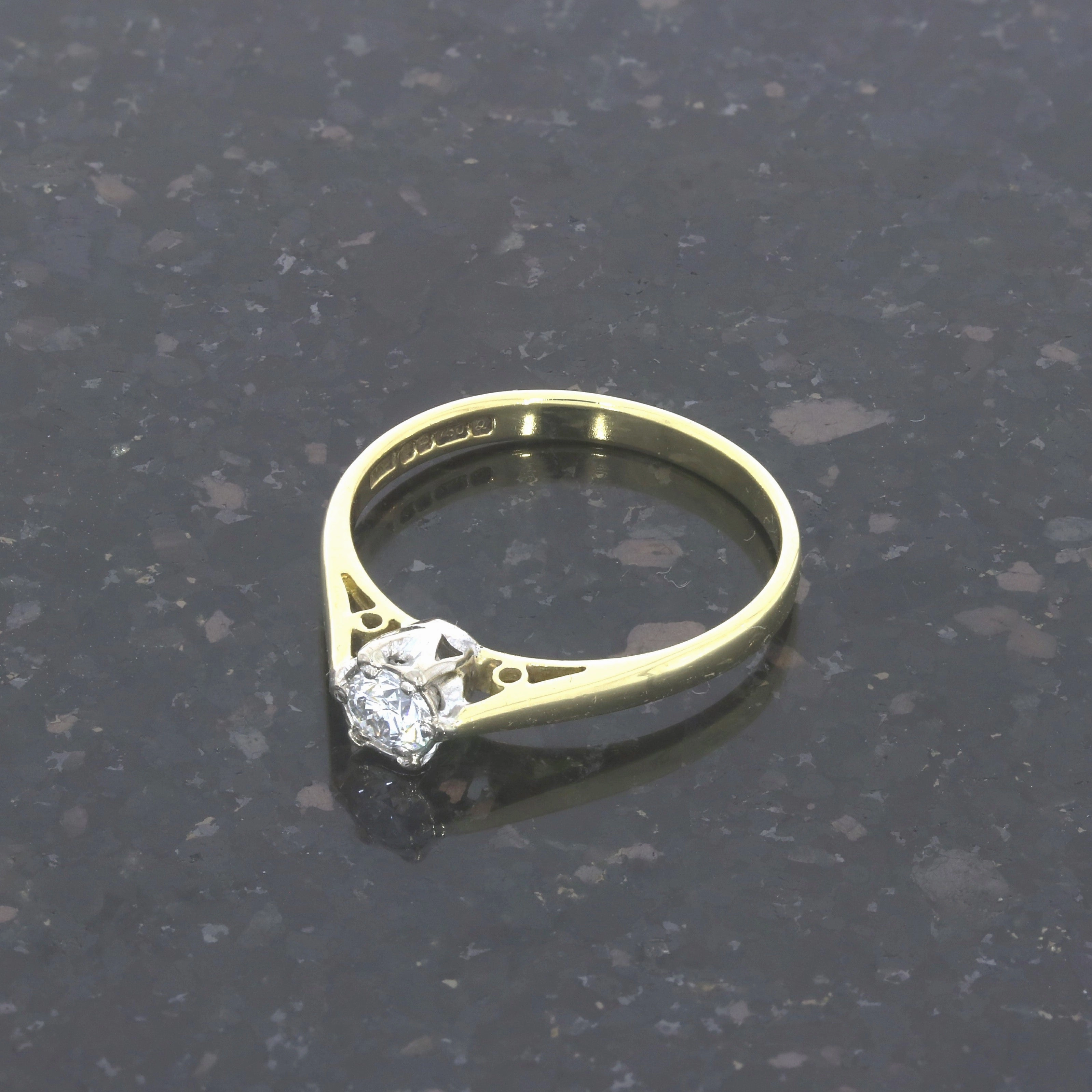 Pre Owned Ladies 18ct Yellow Gold 0.20cts Diamond Solitaire Ring