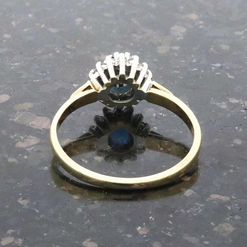 Pre Owned Ladies 9ct Yellow Gold Blue Topaz and Diamond Ring