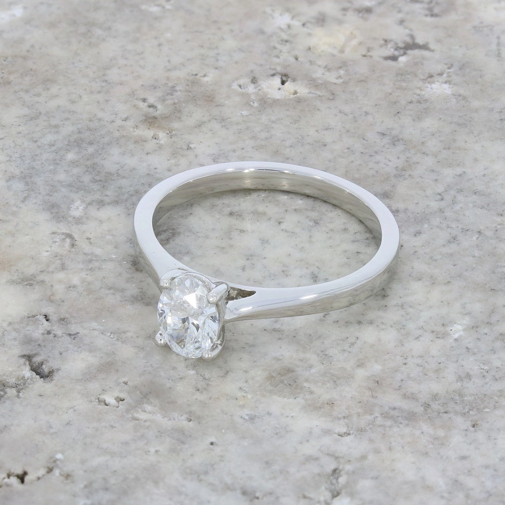 Pre Owned Platinum 0.75cts Lab Grown Oval Diamond Solitaire Ring