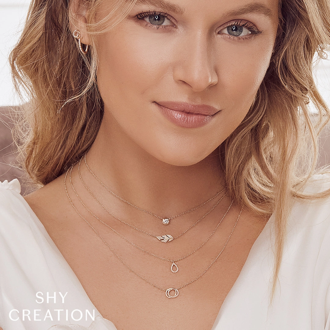 Shy Creation 0.07Ct Diamond Love Knot Circle Necklace SC55009637