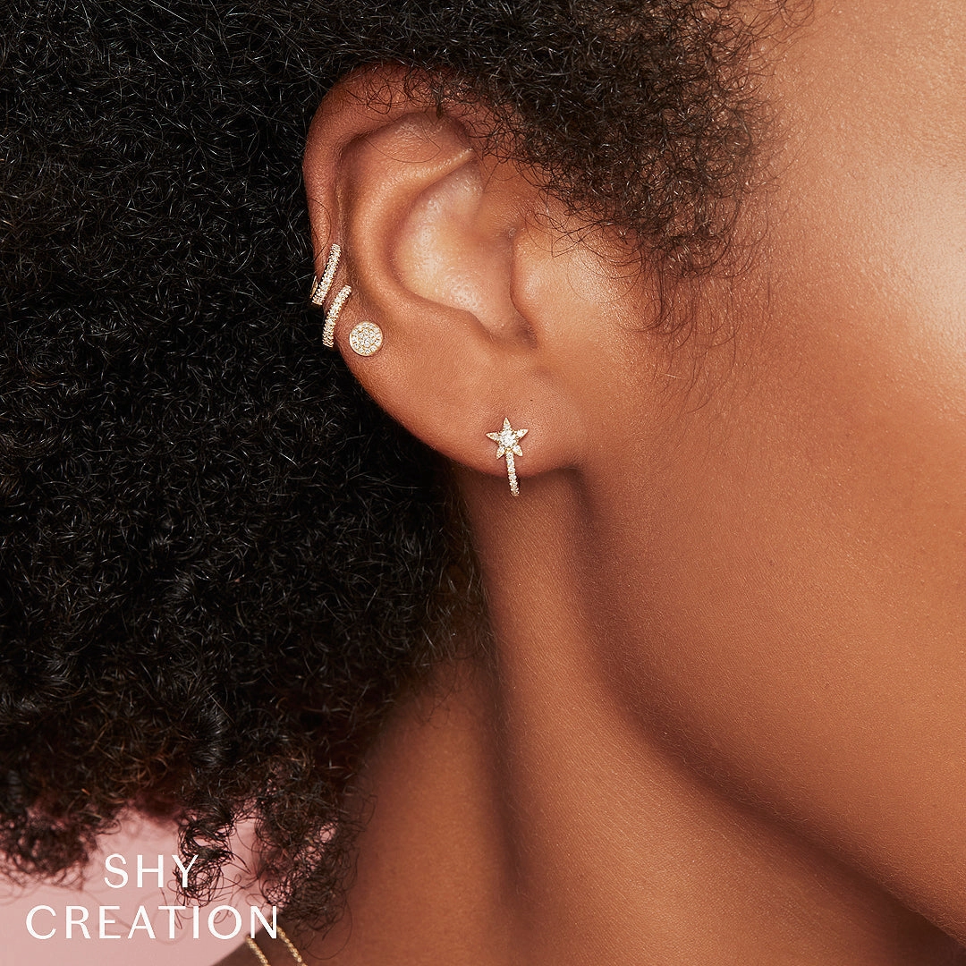Shy Creation 0.07Ct Diamond Pave Circle Stud Earring SC55001138