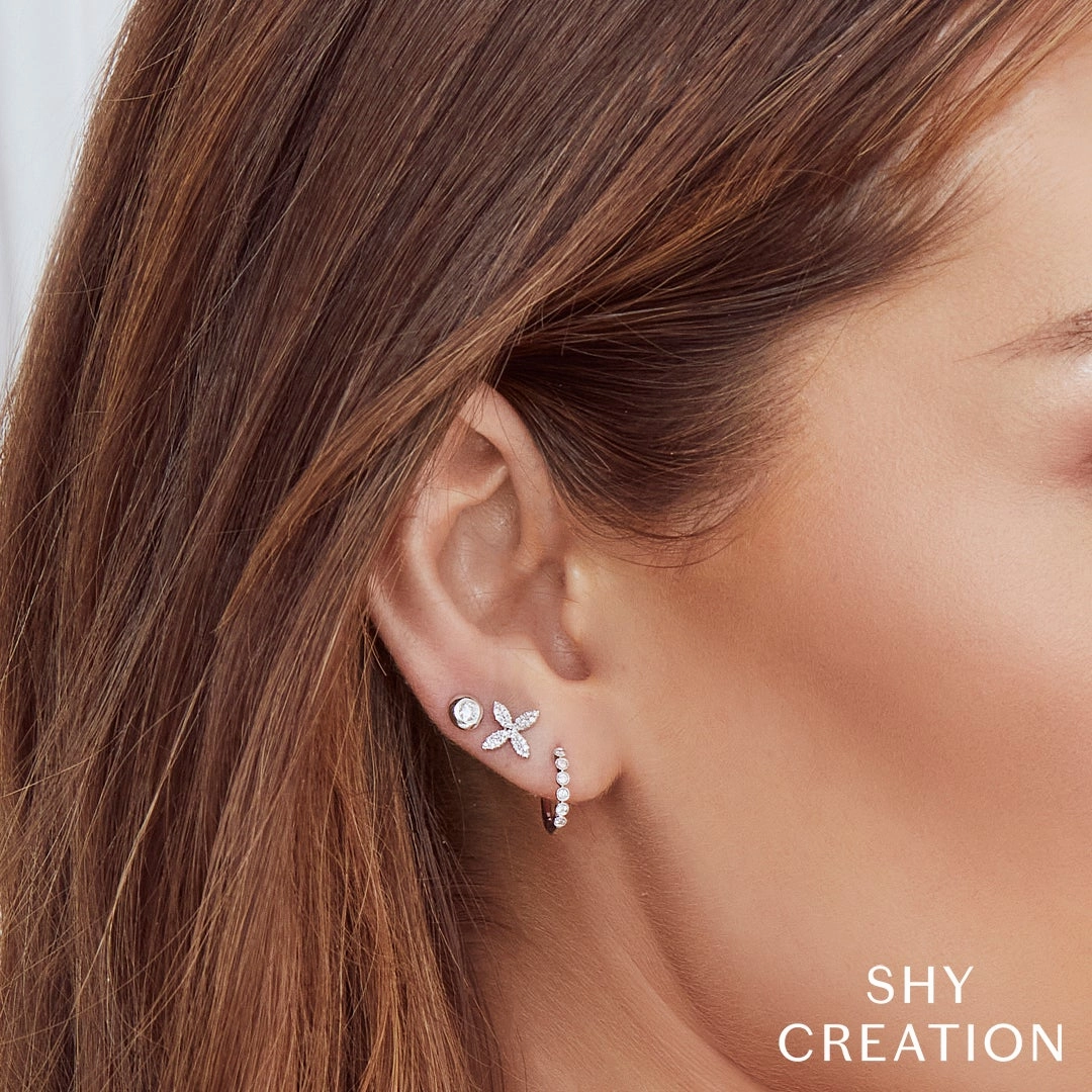 Shy Creation 0.11Ct Diamond Huggie Earring SC55006355