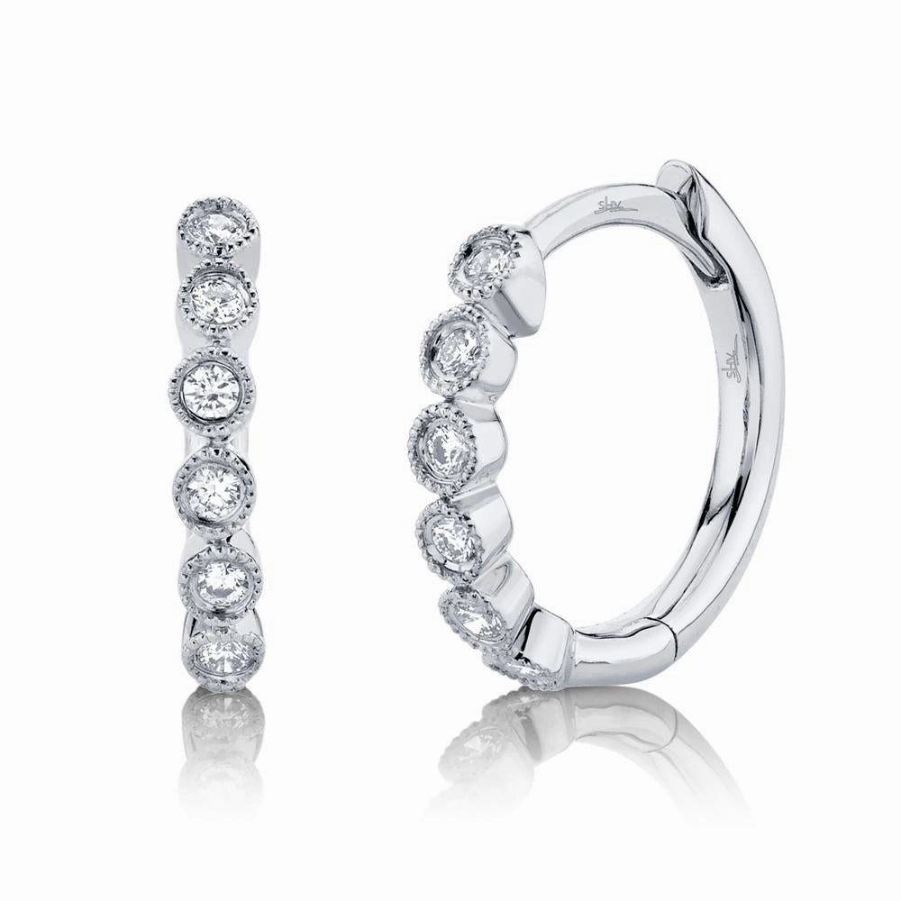 Shy Creation 0.11Ct Diamond Huggie Earring SC55006355