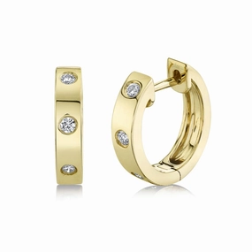 Shy Creation 0.11Ct Diamond Huggie Earring SC55010251