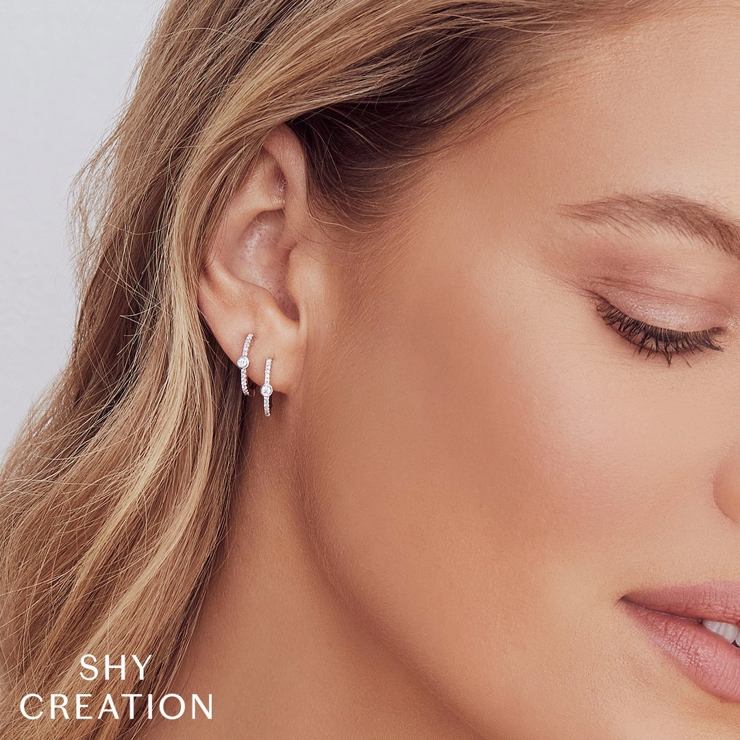 Shy Creation 0.13Ct Diamond Bezel Hoop Earring SC55007494