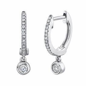 Shy Creation 0.14Ct Diamond Bezel Huggie Earring SC22007644