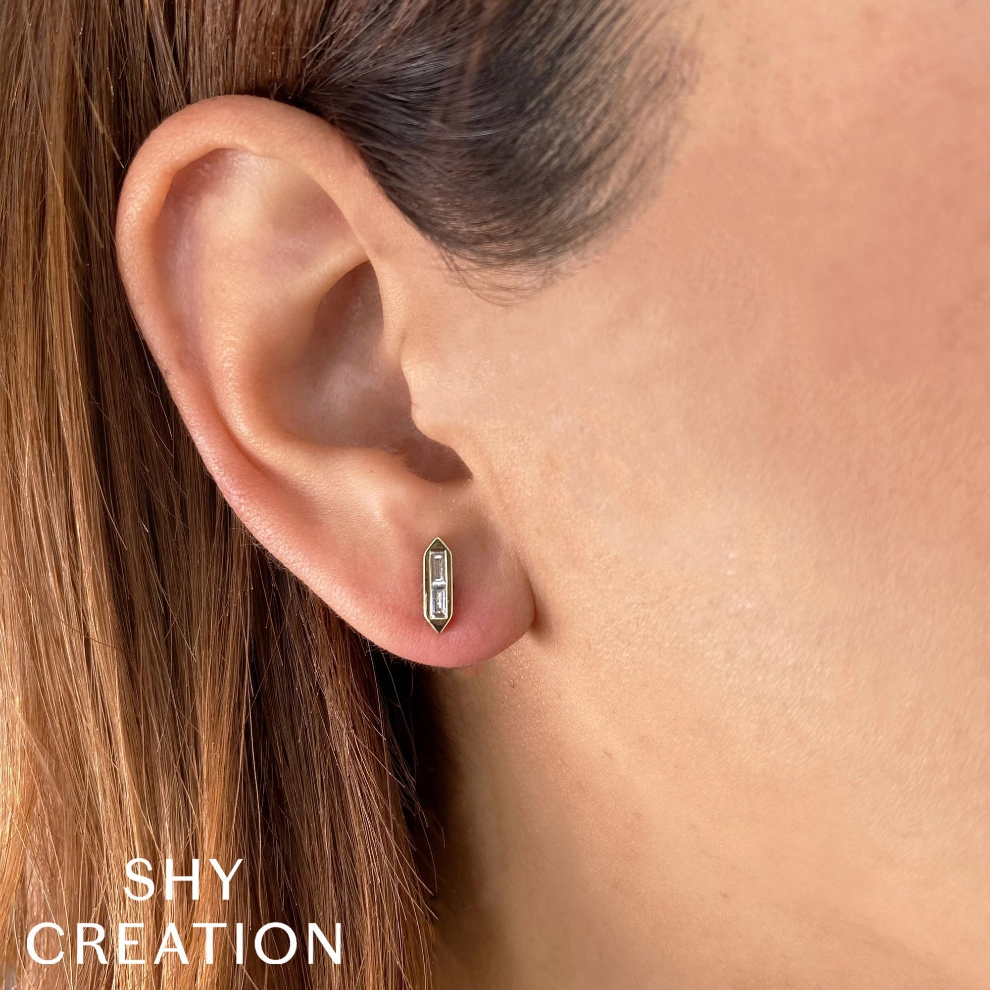 Shy Creation 0.18Ct Diamond Baguette Stud Earring SC22008794