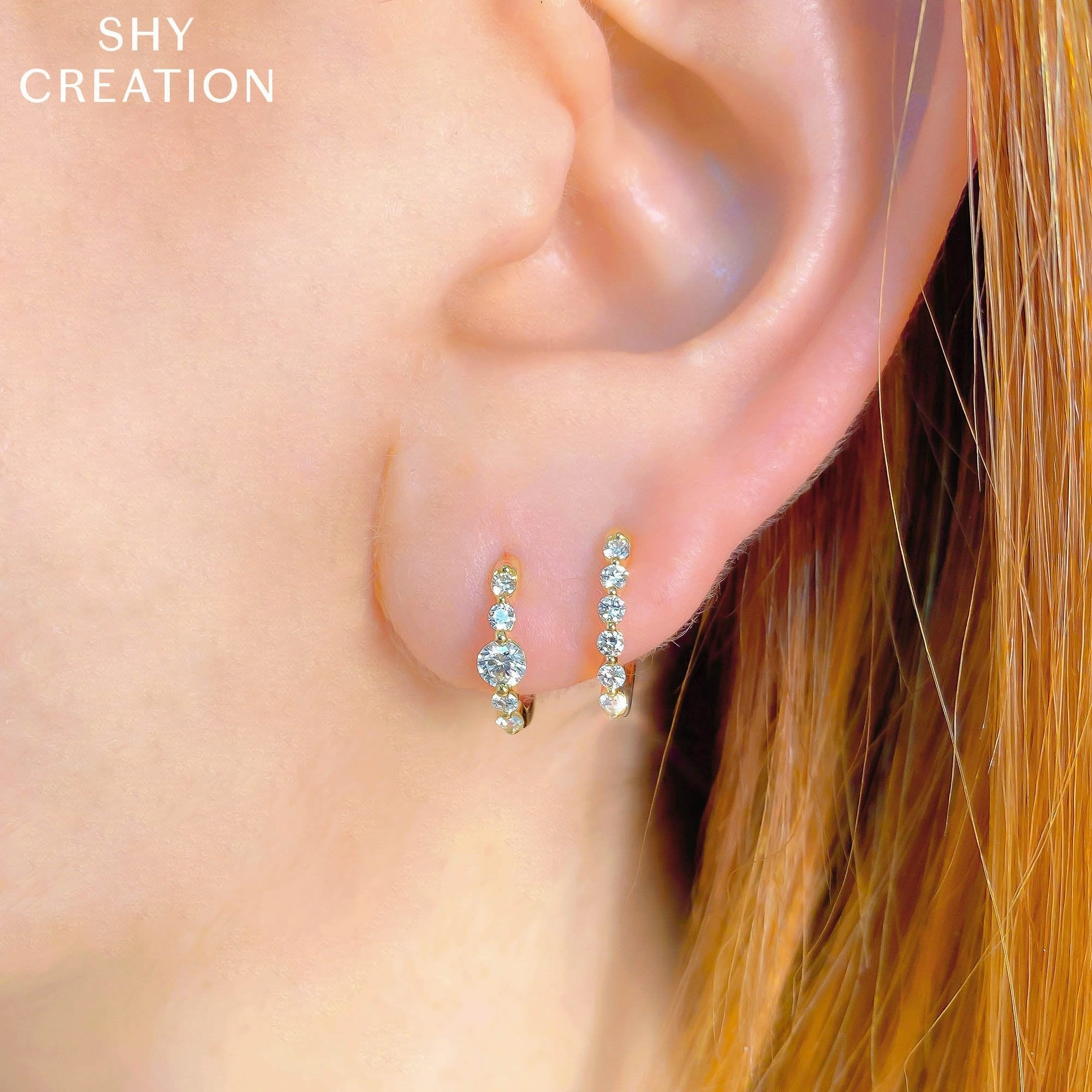 Shy Creation 0.26Ct Diamond Oval Huggie Earring SC55021641