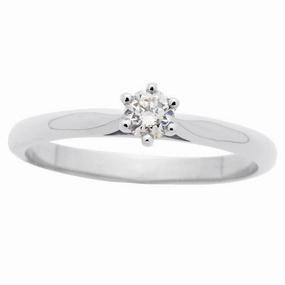 Solitaire en or blanc serti d'un diamant.