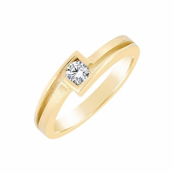 Solitaire en or jaune serti d'un diamant.