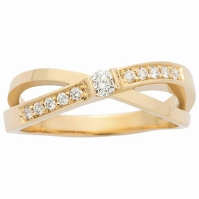 Solitaire en or jaune serti de diamants.