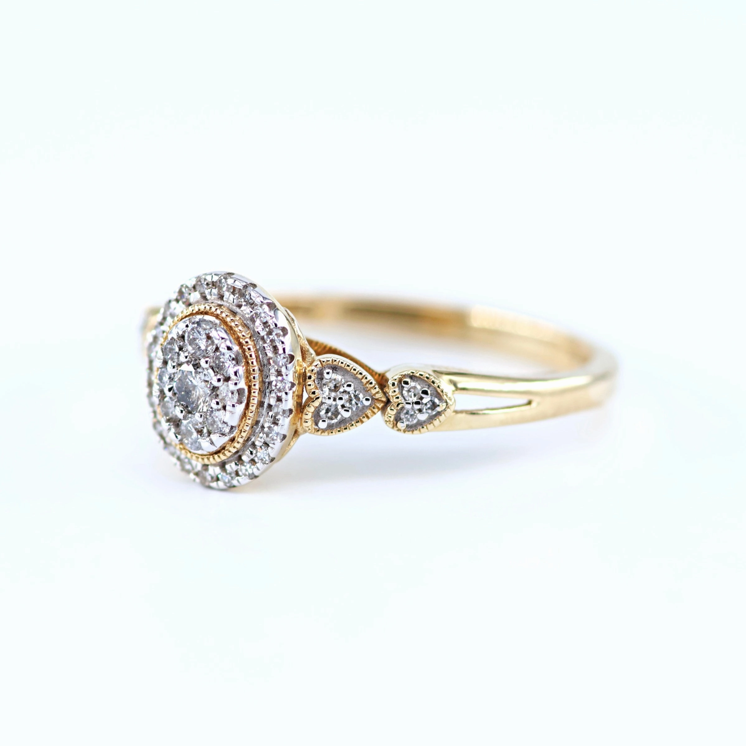 Vintage Oval Diamond Engagement Ring 4690048